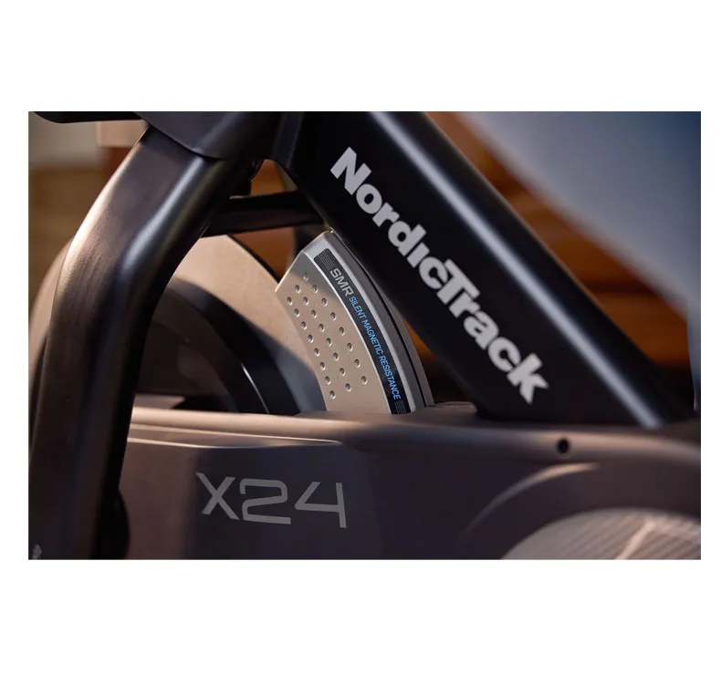 Velo-Indoor-Cycling-NordicTrack-X24-2.webp