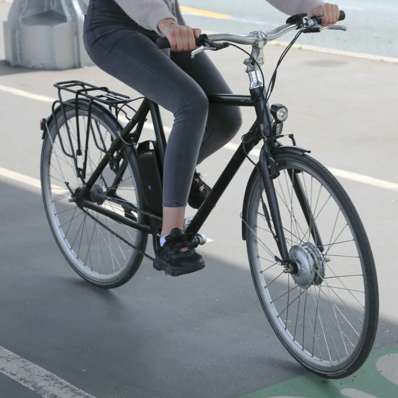 Velo-electrique-Momentum-Electric-Upstart-8.webp