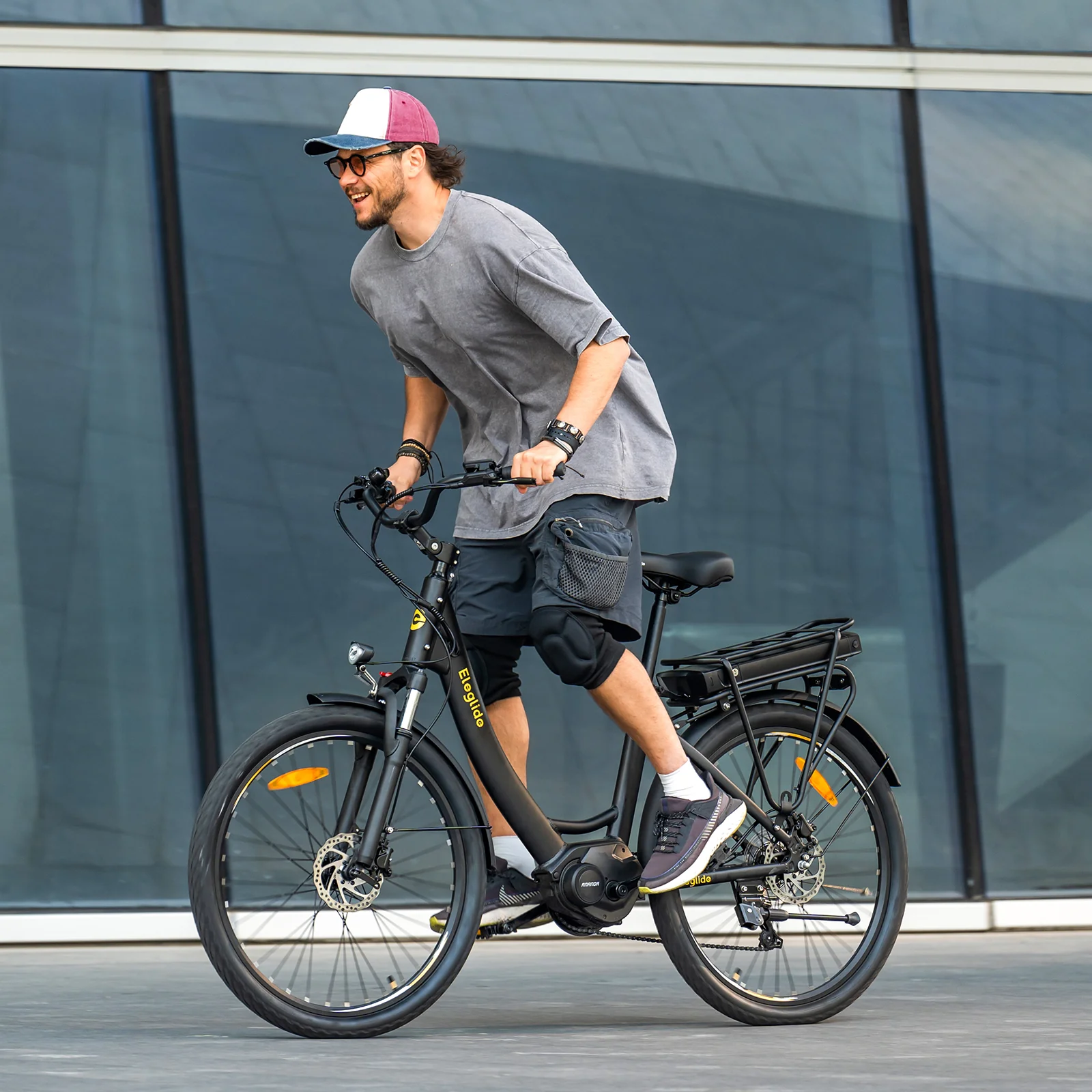 eleglide-c2-ebike-rider-image-4.webp