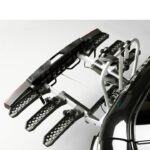 yakima-foldclick3-bike-carrier-for-three-bikes-1385000.jpg